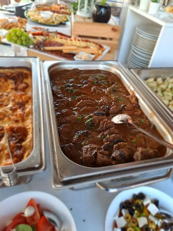 Dalmatinska pašticada na vjenčanju Gala Catering Zagreb.