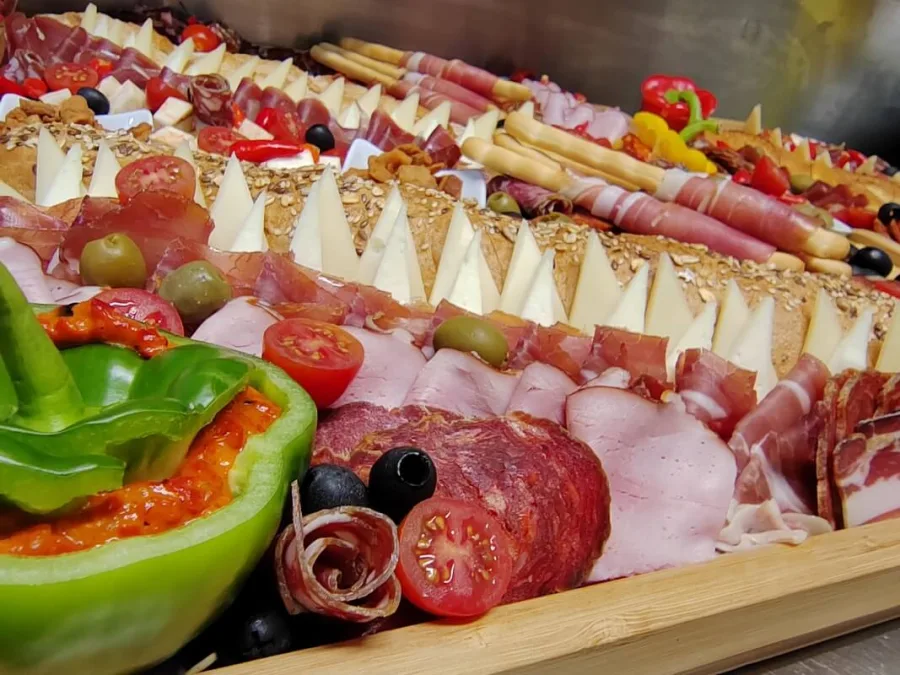 Hladna plata narezaka Gala Catering Zagreb.