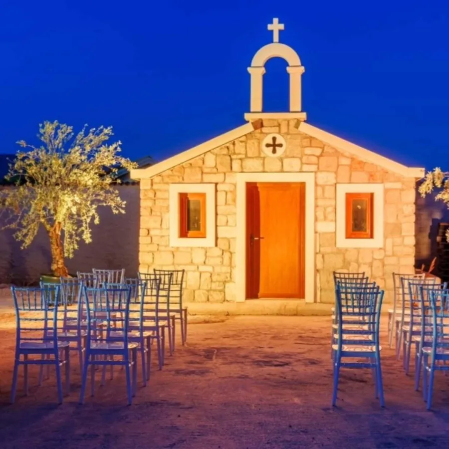 Vjenčanje na imanju uz kapelicu na otvorenom Split.