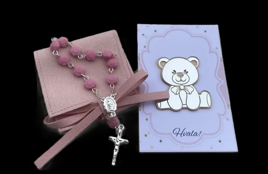 Roza krunica i medvjedić kao zahvalnica za krštenje.