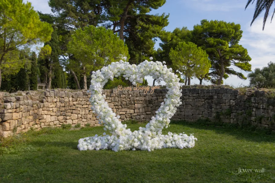Flower wall split - Cvjetni zid za vjenčanje