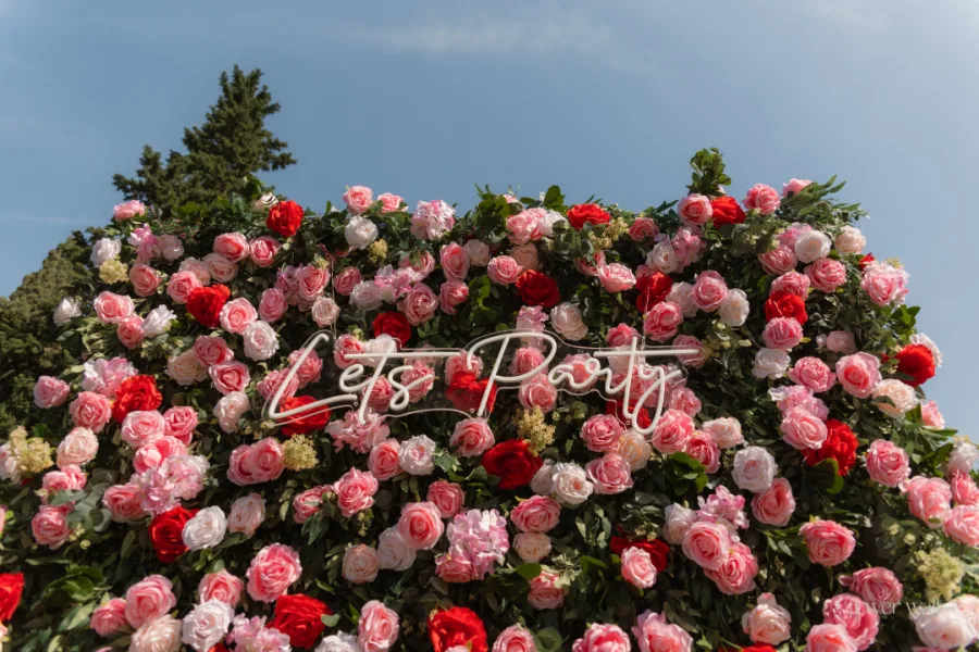 Flower wall split - Cvjetni zid za vjenčanje