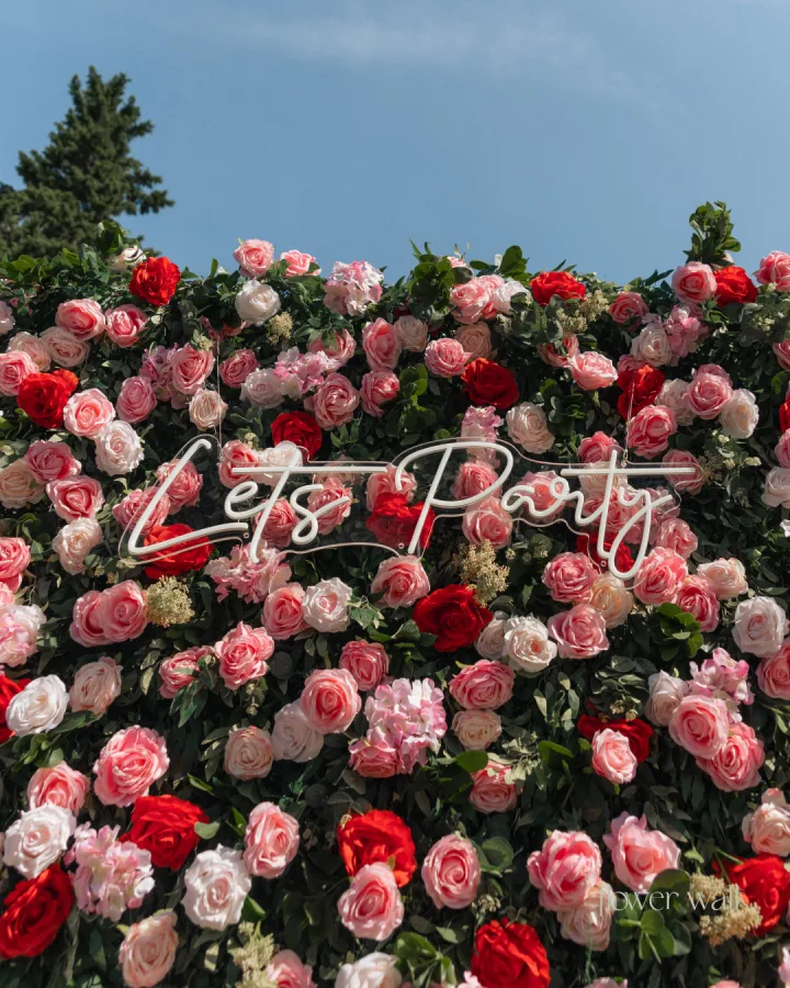 Flower wall split - Cvjetni zid za vjenčanje