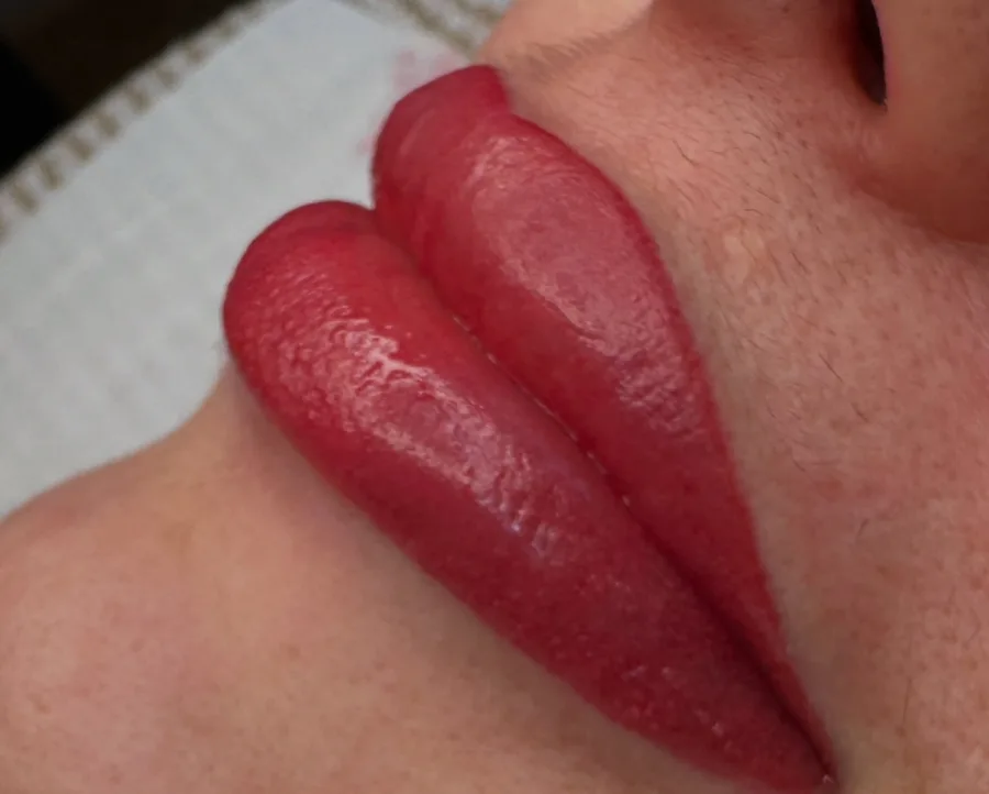 Trajna šminka usana u salonu Atelje by Medolina.