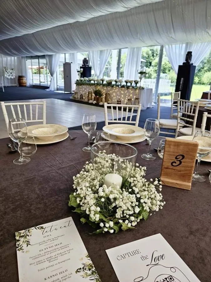 Dekoriran stol za vjenčanje The TUR Velika Gorica.