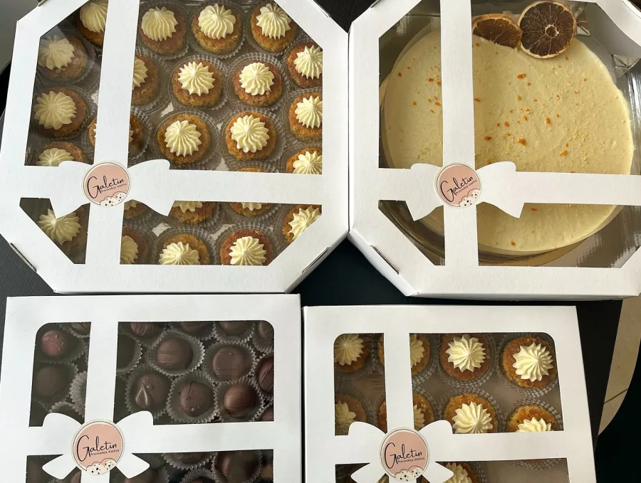 Suhi kolači i torta u kutijama Galetin Split proizvodnja slastica.